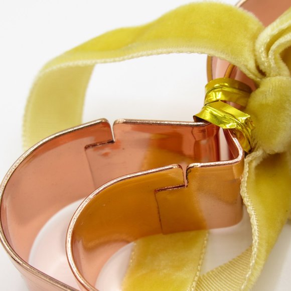 Anthropologie Home Gingerbread Man Cookie Cutters - Picture 6 of 7